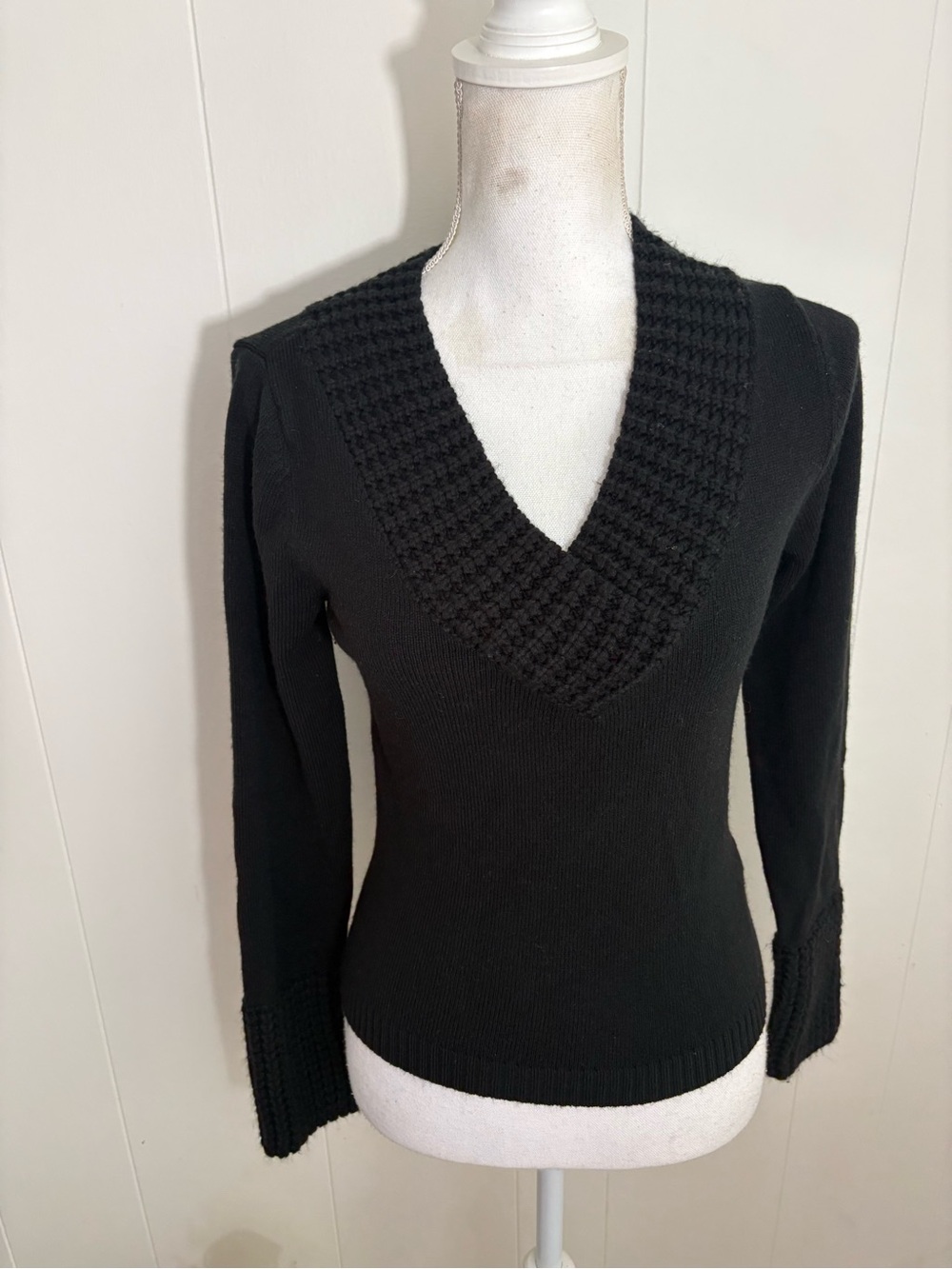 SO Black V-Neck Textured Knit Sweater